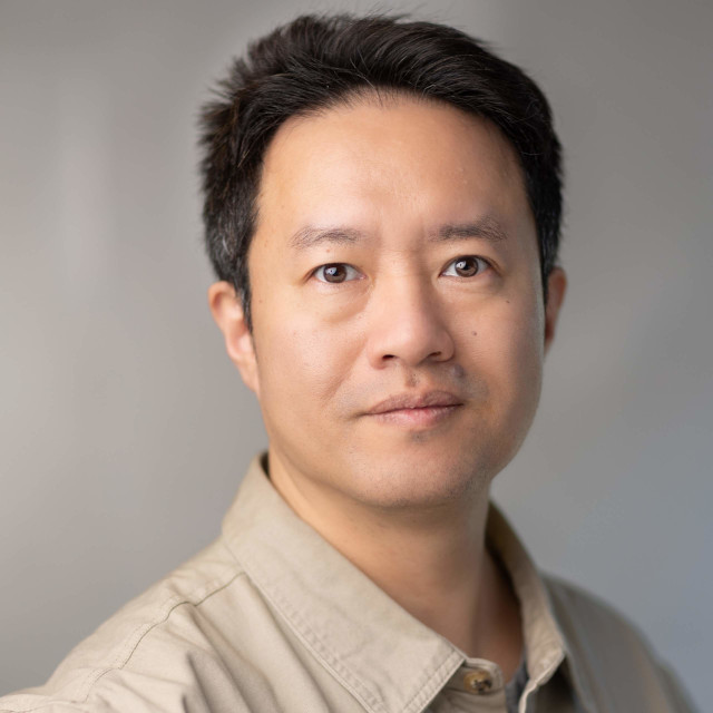 Min Xu portrait